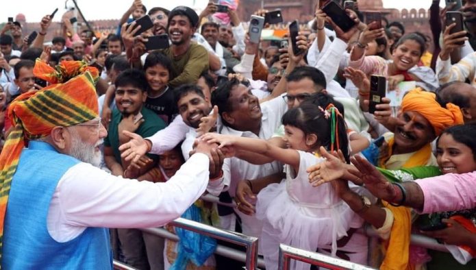 आप लाल किले से भारत को बुद्ध की धरती कहें या प्रेमिका की बाहों से, शांति तभी मिलेगी जब बुद्धिज्म अपनाएंगे : धम्मपद-9